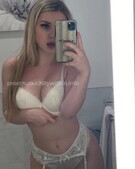 Анкета проститутки Надежда - метро Чертаново Северное, возраст - 23